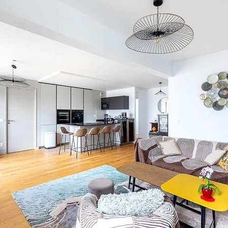 Apartamento Guestready - Chic Cocoon With A Balcony Suresnes Exterior foto